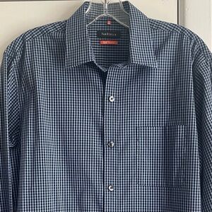 Van Heusen Travelers Men’s S/P (14 1/2) Dress Shirt